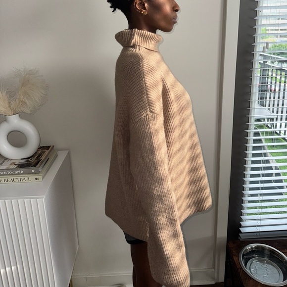 Oversized Cozy Tan Turtleneck Sweater - Picture 2 of 7